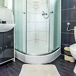 بيت للعطل U Ani Z Podgrzewanym Basenem ريفال