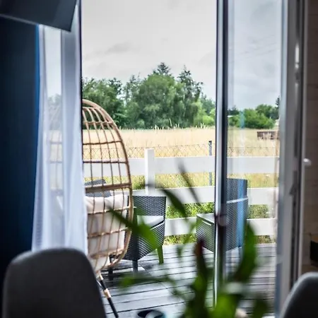 U Ani Z Podgrzewanym Basenem