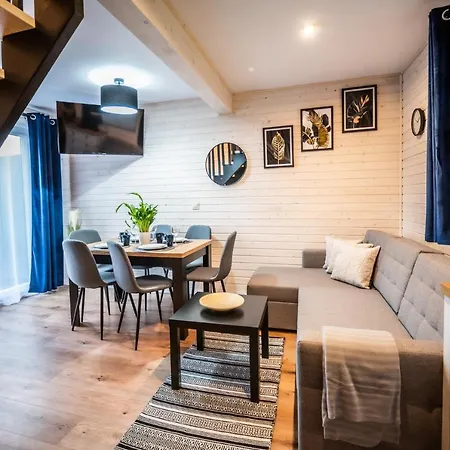 U Ani Z Podgrzewanym Basenem * Rewal