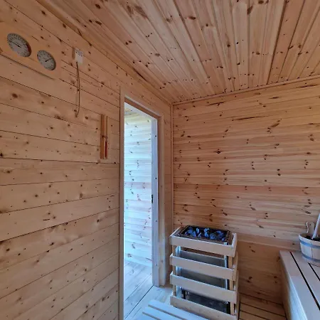 U Ani Z Podgrzewanym Basenem Ferienhaus Rewal