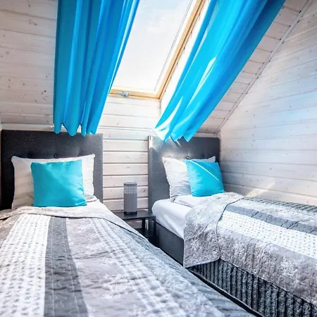 U Ani Z Podgrzewanym Basenem Ferienhaus
