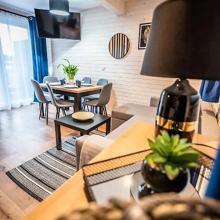 U Ani Z Podgrzewanym Basenem Ferienhaus Rewal