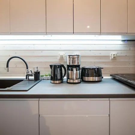 U Ani Z Podgrzewanym Basenem Ferienhaus Rewal