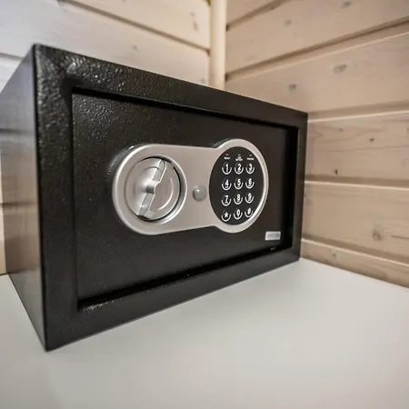 U Ani Z Podgrzewanym Basenem Rewal